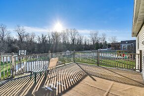 Camillus Home w/ Deck + Yard: Bring a Pet!