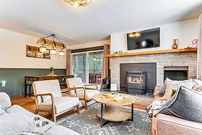 Forested Retreat w/ Sauna: 5 Mi to Schroon Lake