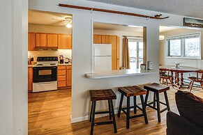 Riverside Retreat: Cozy Fairbanks Home w/ View