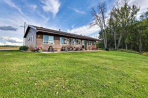 Riverfront Home w/ Private Dock in Wisconsin Dells