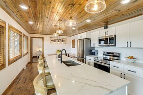 Riverfront Home w/ Private Dock in Wisconsin Dells