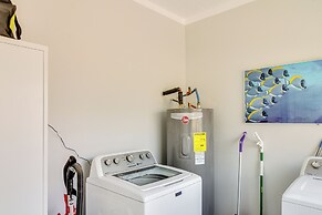 5 Mi to Dtwn: Bright Home w/ Yard in Pensacola!