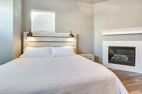 Serene 50-acre Nature Retreat Near Melissa & Anna