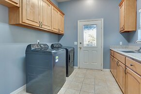 Serene 50-acre Nature Retreat Near Melissa & Anna