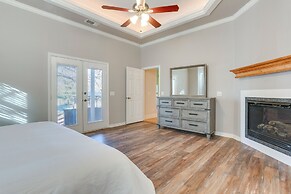 Serene 50-acre Nature Retreat Near Melissa & Anna