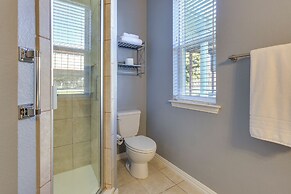 Serene 50-acre Nature Retreat Near Melissa & Anna