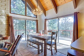 13 Mi to Skiing: Long Barn Family Cabin