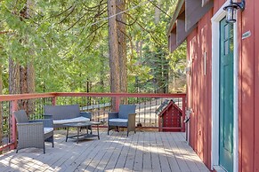 13 Mi to Skiing: Long Barn Family Cabin