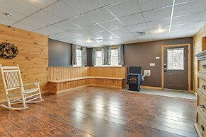 Snowmobiling On-site: Secluded Vermont Getaway