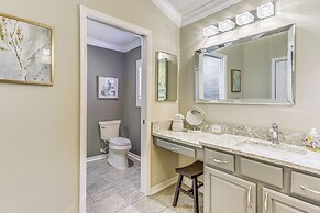 Near Golf Courses: Home w/ Sunroom in The Villages