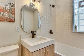 3 Mi to Downtown Youngstown: Updated Apartment