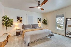 3 Mi to Downtown Youngstown: Updated Apartment