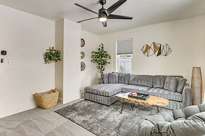 3 Mi to Downtown Youngstown: Updated Apartment