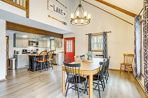 Walk to Roaming Woods Lake: Home w/ Fire Pit!