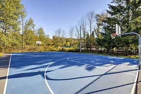 Walk to Roaming Woods Lake: Home w/ Fire Pit!