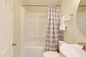 'sandhills Sanctuary' Home Near Golfing!