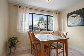 Comfy Kitsilano House