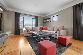Comfy Kitsilano House