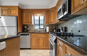 Comfy Kitsilano House