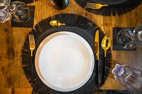 Rochdale Retreat - Spacious 4-bed House 8 Beds