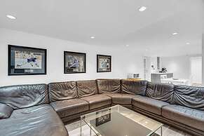 Bright Basement Suite