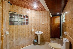 Junivsel's Beach House With Private Pool