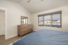 Lupine Cabin 4 Bedroom Cabin