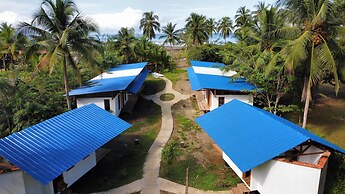 Pacific Waves Hostel & Surf