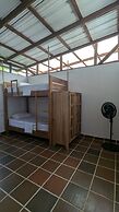 Pacific Waves Hostel & Surf