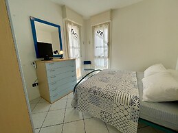 Luminous Flat With a big Terrace