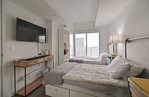 Teahouse Condos in Downtown Toronto