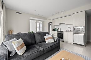 Teahouse Condos in Downtown Toronto