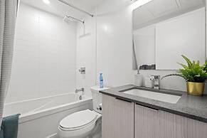 GLOBALSTAY Teahouse Condos in DT Toronto