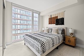 Teahouse Condos in Downtown Toronto