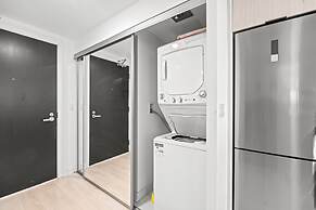 GLOBALSTAY Teahouse Condos in DT Toronto