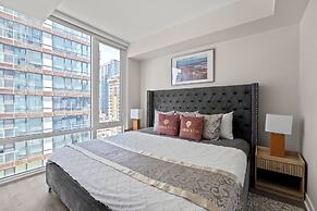 Teahouse Condos in Downtown Toronto