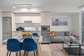 GLOBALSTAY Teahouse Condos in DT Toronto