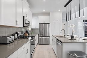 Chic 5bed Retreat Perfect for Family Getaways