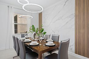Chic 5bed Retreat Perfect for Family Getaways