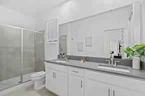 Chic 5bed Retreat Perfect for Family Getaways