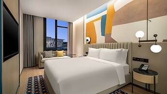 Holiday Inn Shanghai Pudong Airport by IHG