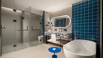 Holiday Inn Shanghai Pudong Airport by IHG