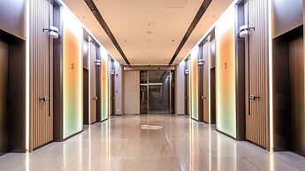 Holiday Inn Shanghai Pudong Airport by IHG