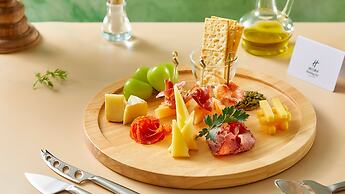 Holiday Inn Shanghai Pudong Airport by IHG