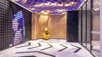 Holiday Inn Shanghai Pudong Airport by IHG