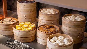 Holiday Inn Shanghai Pudong Airport by IHG