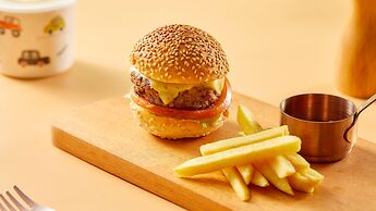 Holiday Inn Shanghai Pudong Airport by IHG