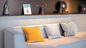 Holiday Inn Shanghai Pudong Airport by IHG