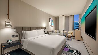 Holiday Inn Shanghai Pudong Airport by IHG