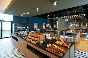 Holiday Inn Express & Suites Monheim Am Rhein by IHG